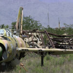 放棄されたMig-21の残骸の画像
