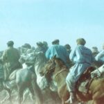 アフガニスタンの国技ブズカシの競技風景